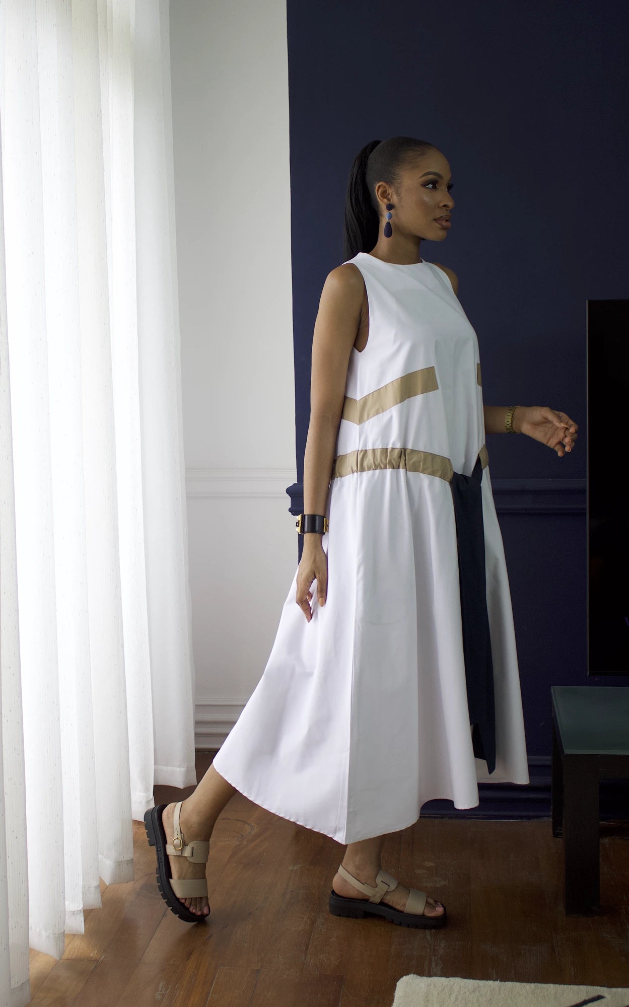 ONOME MIDI DRESS - WHITE
