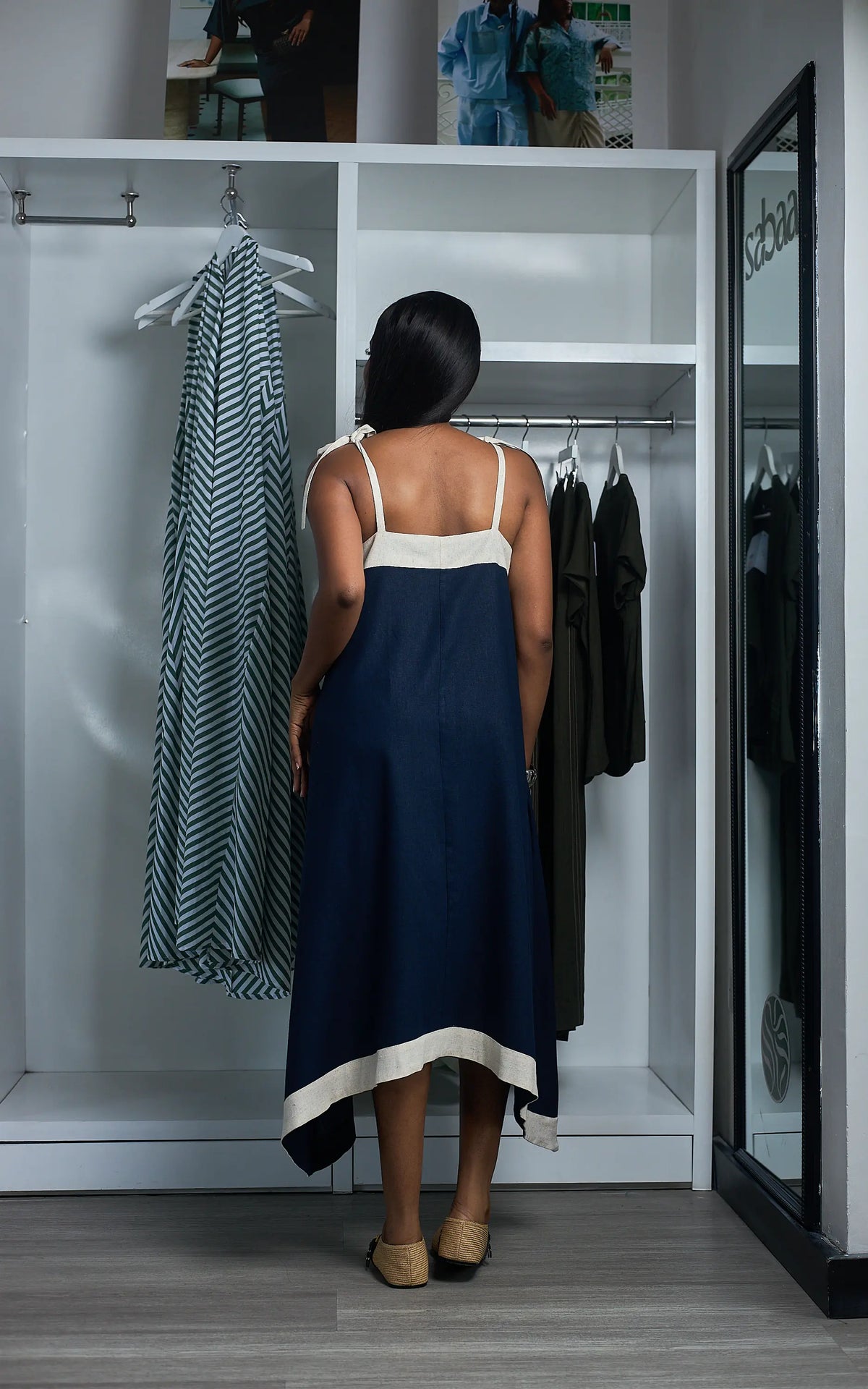 VEE MIDI DRESS